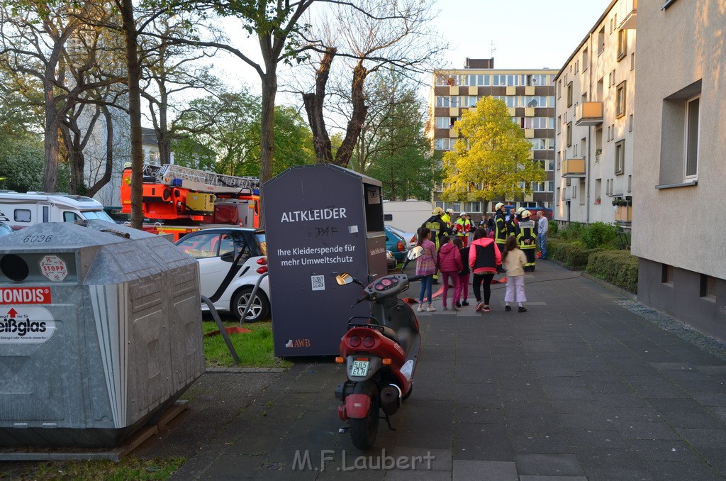 Topf auf Herd Koeln Vingst Burgstr P52.JPG - Miklos Laubert